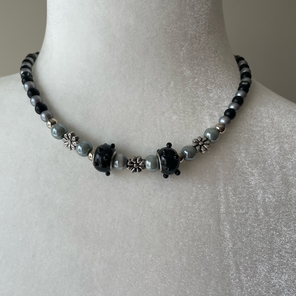 Black and Silver Star Beaded Necklace